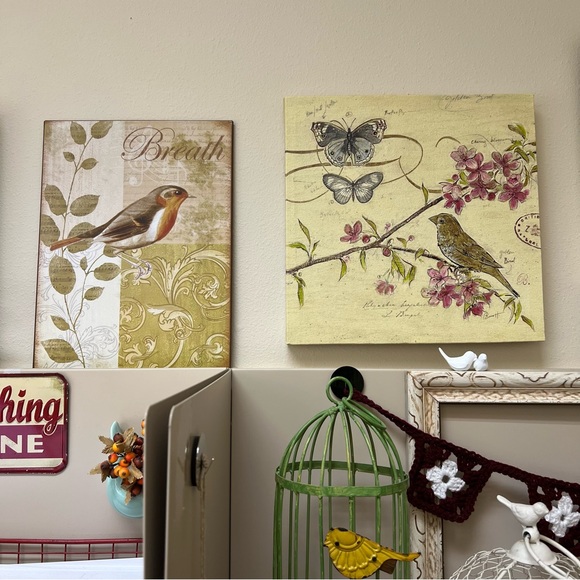 Metal Robin Bird “Breath” And Canvas Golden Bird Pictures/Decor Set of 2 - Picture 1 of 6
